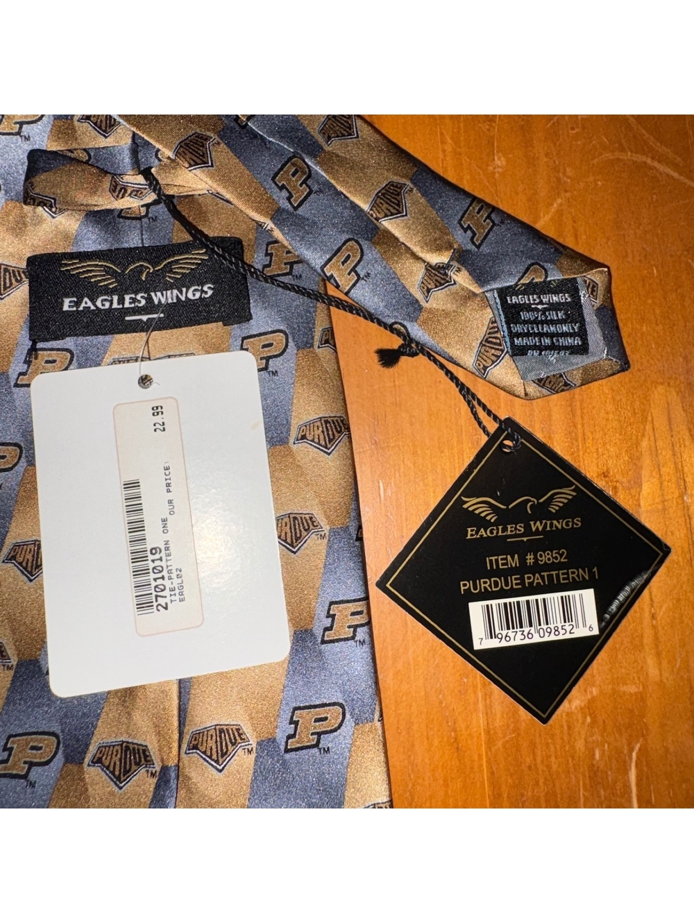 Vintage Eagles Wings Purdue University Boilermakers Pattern 100% Silk Tie NWT - Picture 3 of 7